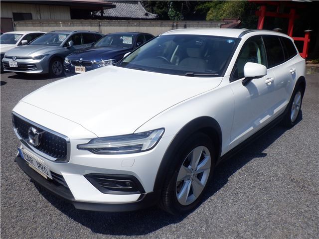 2020 Volvo V60 Sedan for sale, Japanese used car export | GULJI TRADERS