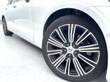 2020 Volvo V60 T5 Sedan for sale, Japanese used car export - photo 17 of 30 | GULJI TRADERS