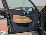 2020 Volvo V60 T5 Sedan for sale, Japanese used car export - photo 18 of 35 | GULJI TRADERS