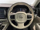 2020 Volvo V60 V60 T5 AWD 4WD Sedan for sale, Japanese used car export - photo 12 of 24 | GULJI TRADERS