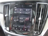 2021 Volvo V60 T6 Sedan for sale, Japanese used car export - photo 44 of 52 | GULJI TRADERS