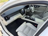 2021 Volvo V60 B5 Sedan for sale, Japanese used car export - photo 14 of 31 | GULJI TRADERS