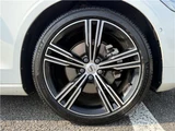2021 Volvo V60 B5 Sedan for sale, Japanese used car export - photo 28 of 31 | GULJI TRADERS