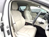 2021 Volvo V60 B4 Sedan for sale, Japanese used car export - photo 19 of 30 | GULJI TRADERS