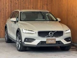 2021 Volvo V60 B5 AWD 4WD Sedan for sale, Japanese used car export - photo 2 of 53 | GULJI TRADERS