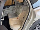 2021 Volvo V60 B5 AWD 4WD Sedan for sale, Japanese used car export - photo 24 of 53 | GULJI TRADERS