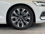 2021 Volvo V60 B5 Sedan for sale, Japanese used car export - photo 34 of 54 | GULJI TRADERS