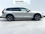 2021 Volvo V60 T5 AWD Sedan for sale, Japanese used car export - photo 13 of 30 | GULJI TRADERS