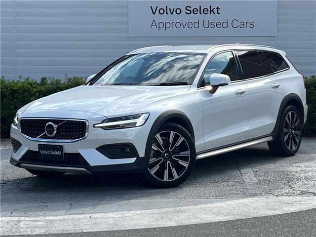 2021 Volvo V60 B5 AWD Sedan for sale, Japanese used car export - photo 1 of 30 | GULJI TRADERS