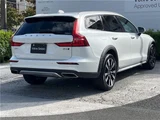 2021 Volvo V60 B5 AWD Sedan for sale, Japanese used car export - photo 11 of 30 | GULJI TRADERS