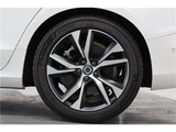 2021 Volvo V60 B5 Sedan for sale, Japanese used car export - photo 12 of 76 | GULJI TRADERS