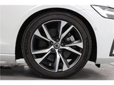2021 Volvo V60 B5 Sedan for sale, Japanese used car export - photo 14 of 76 | GULJI TRADERS