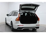 2021 Volvo V60 B5 Sedan for sale, Japanese used car export - photo 15 of 76 | GULJI TRADERS