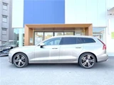 2021 Volvo V60 B5 Sedan for sale, Japanese used car export - photo 5 of 30 | GULJI TRADERS