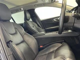 2021 Volvo V60 V60 B5 AWD 4WD Sedan for sale, Japanese used car export - photo 16 of 24 | GULJI TRADERS