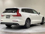 2021 Volvo V60 V60 B5 Sedan for sale, Japanese used car export - photo 2 of 24 | GULJI TRADERS