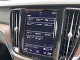 2021 Volvo V60 V60 B5 AWD 4WD Sedan for sale, Japanese used car export - photo 8 of 24 | GULJI TRADERS
