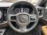 2021 Volvo V60 V60 B5 AWD 4WD Sedan for sale, Japanese used car export - photo 12 of 24 | GULJI TRADERS