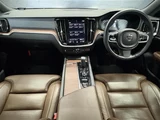 2021 Volvo V60 V60 B5 AWD 4WD Sedan for sale, Japanese used car export - photo 3 of 24 | GULJI TRADERS
