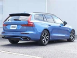 2021 Volvo V60 B5 Sedan for sale, Japanese used car export - photo 8 of 50 | GULJI TRADERS