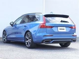 2021 Volvo V60 B5 Sedan for sale, Japanese used car export - photo 10 of 50 | GULJI TRADERS