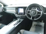 2021 Volvo V60 B5 Sedan for sale, Japanese used car export - photo 16 of 50 | GULJI TRADERS