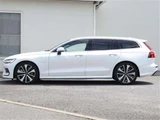 2021 Volvo V60 PHV T6 AWD Sedan for sale, Japanese used car export - photo 11 of 50 | GULJI TRADERS