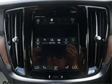 2021 Volvo V60 B5 Sedan for sale, Japanese used car export - photo 23 of 50 | GULJI TRADERS