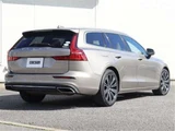 2021 Volvo V60 B5 Sedan for sale, Japanese used car export - photo 8 of 50 | GULJI TRADERS