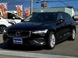 2021 Volvo V60 B4 Momentum Sedan for sale, Japanese used car export - photo 4 of 24 | GULJI TRADERS
