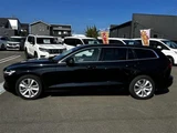 2021 Volvo V60 B4 Momentum Sedan for sale, Japanese used car export - photo 5 of 24 | GULJI TRADERS