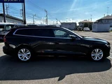 2021 Volvo V60 B4 Momentum Sedan for sale, Japanese used car export - photo 8 of 24 | GULJI TRADERS