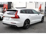 2021 Volvo V60 B5 Sedan for sale, Japanese used car export - photo 2 of 7 | GULJI TRADERS