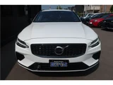 2022 Volvo V60 Hybrid Sedan for sale, Japanese used car export - photo 7 of 63 | GULJI TRADERS