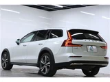 2022 Volvo V60 B5 AWD Sedan for sale, Japanese used car export - photo 5 of 74 | GULJI TRADERS