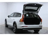 2022 Volvo V60 B5 AWD Sedan for sale, Japanese used car export - photo 16 of 74 | GULJI TRADERS