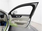 2022 Volvo V60 B5 AWD Sedan for sale, Japanese used car export - photo 42 of 74 | GULJI TRADERS
