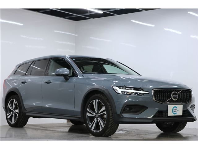 2022 Volvo V60 B5 AWD Sedan for sale, Japanese used car export | GULJI TRADERS