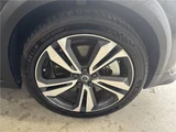 2022 Volvo V60 B5 AWD Sedan for sale, Japanese used car export - photo 15 of 50 | GULJI TRADERS