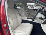 2022 Volvo V60 V60 B5 Sedan for sale, Japanese used car export - photo 5 of 24 | GULJI TRADERS