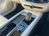 2022 Volvo V60 B4 Sedan for sale, Japanese used car export - photo 5 of 10 | GULJI TRADERS