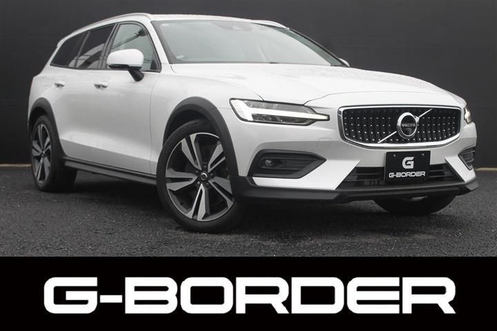 2022 Volvo V60 B5 AWD - photo 1 2022 Volvo V60 B5 AWD Sedan for sale, Japanese used car export - photo 1 of 30 | GULJI TRADERS