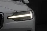 2022 Volvo V60 B5 AWD Sedan for sale, Japanese used car export - photo 8 of 30 | GULJI TRADERS