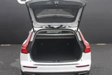 2022 Volvo V60 B5 AWD Sedan for sale, Japanese used car export - photo 15 of 30 | GULJI TRADERS