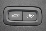 2022 Volvo V60 B5 AWD Sedan for sale, Japanese used car export - photo 17 of 30 | GULJI TRADERS