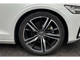 2022 Volvo V60 B5 Bowers&Wi Sedan for sale, Japanese used car export - photo 3 of 13 | GULJI TRADERS