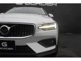 2022 Volvo V60 B5 AWD Sedan for sale, Japanese used car export - photo 5 of 24 | GULJI TRADERS