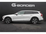 2022 Volvo V60 B5 AWD Sedan for sale, Japanese used car export - photo 10 of 24 | GULJI TRADERS