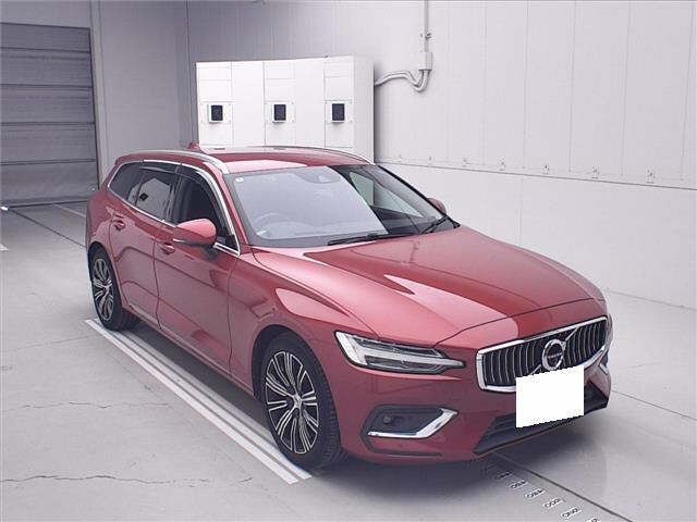 2022 Volvo V60 V60 Sedan for sale, Japanese used car export - photo 1 of 11 | GULJI TRADERS