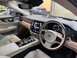 2022 Volvo V60 PHV T6 AWD Sedan for sale, Japanese used car export - photo 21 of 23 | GULJI TRADERS